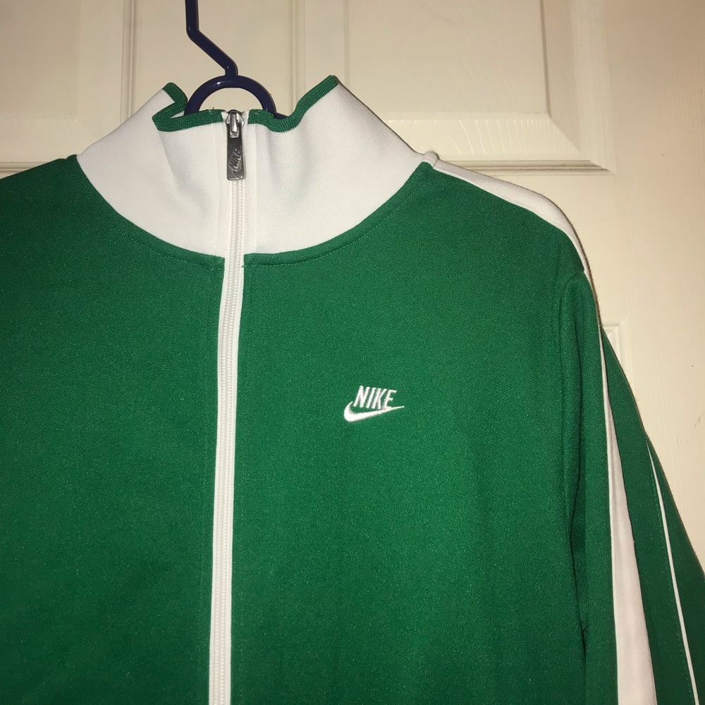 kelly green nike sweater